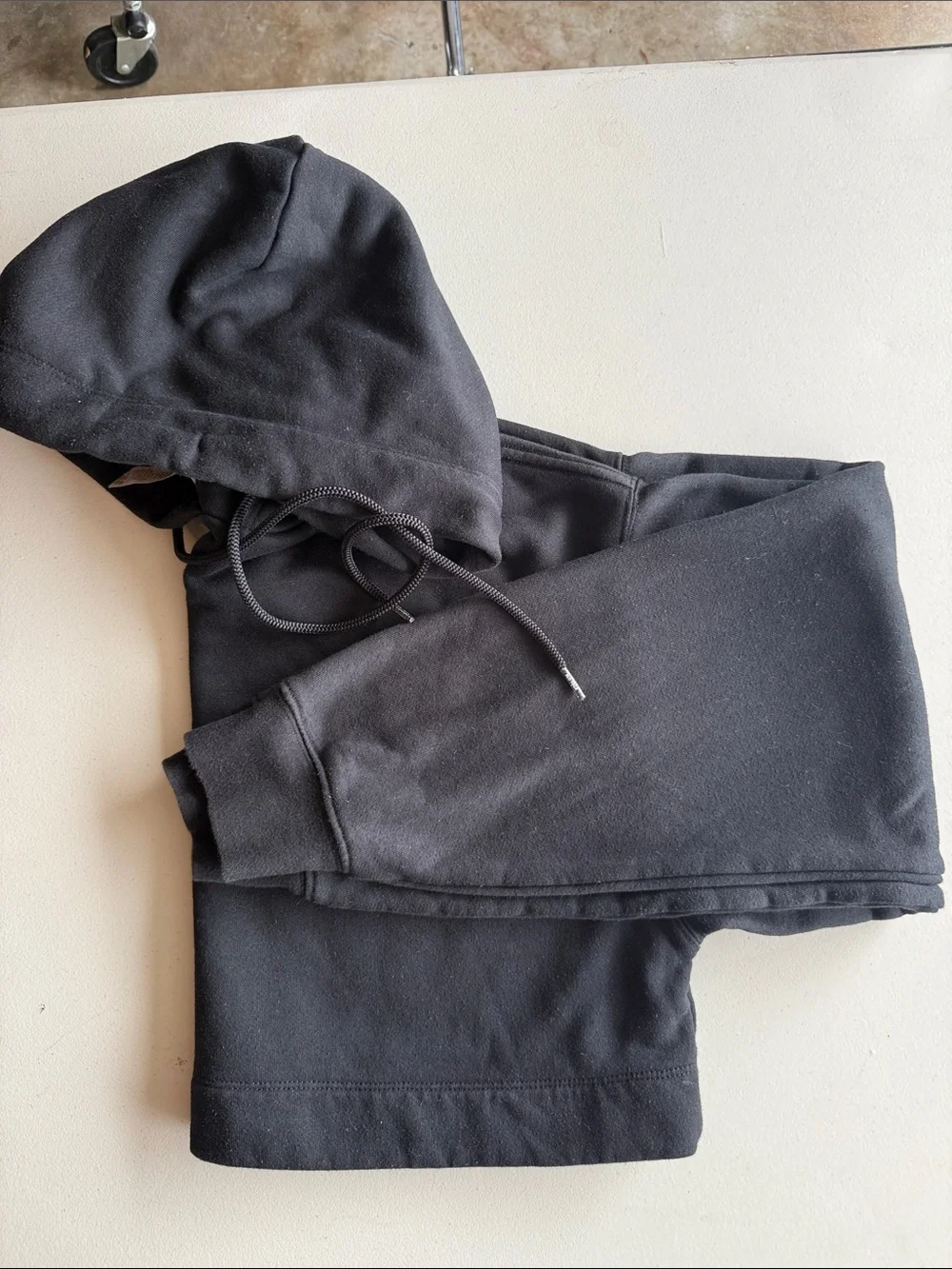 Alo Yoga Black Vintage Cropped Bae Hoodie, Black